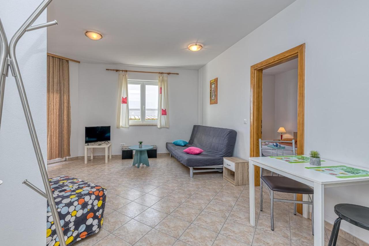 Sunrise Apartments Rovigno Esterno foto